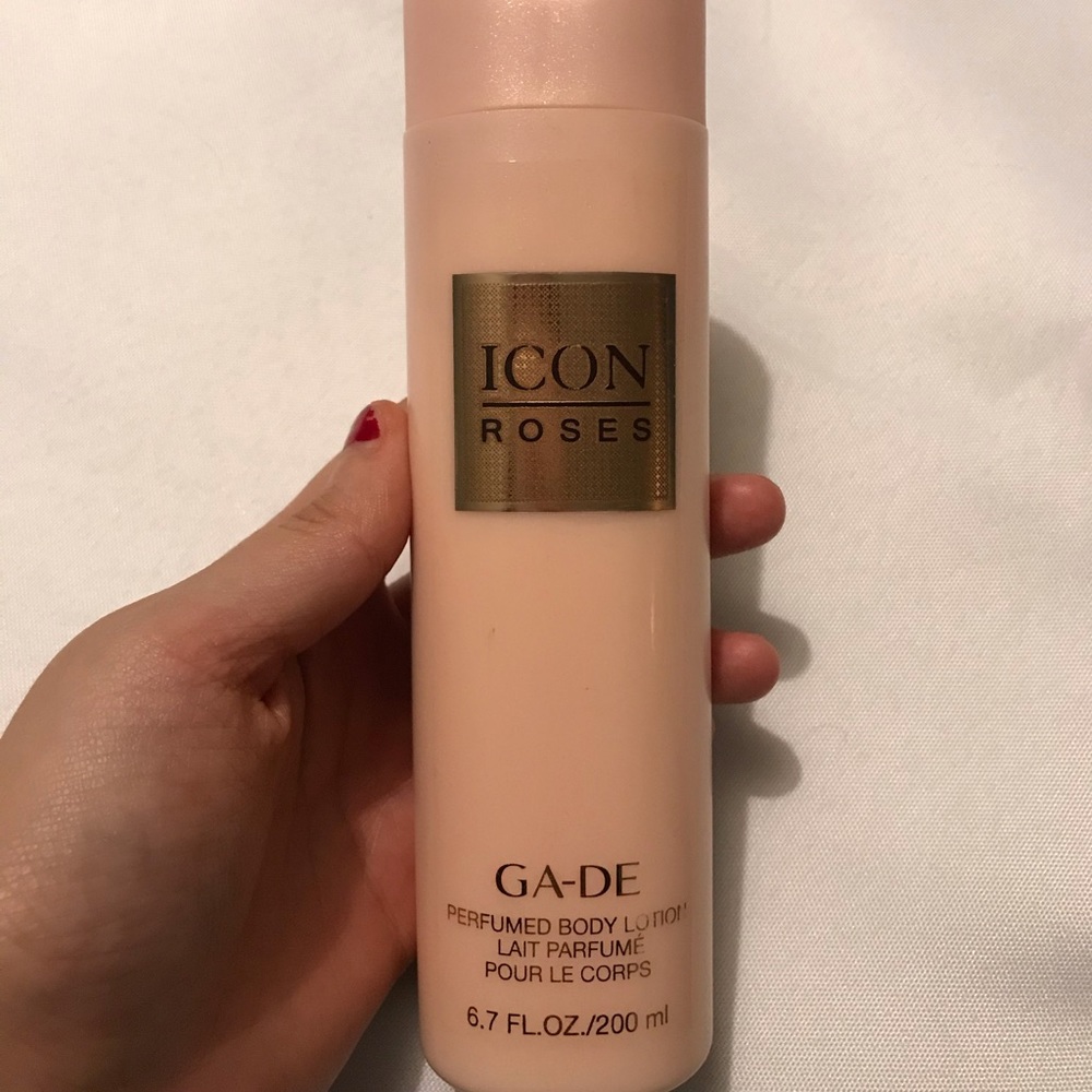 ICON ROSES 6.7 fl oz Bottle